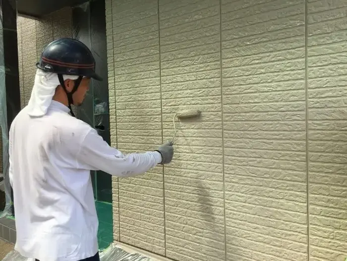 福津市桜川 K様邸 外壁塗装 パーフェクトトップSi 中塗り