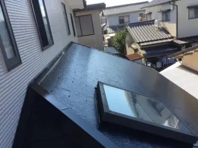 屋根塗り替え完成状況