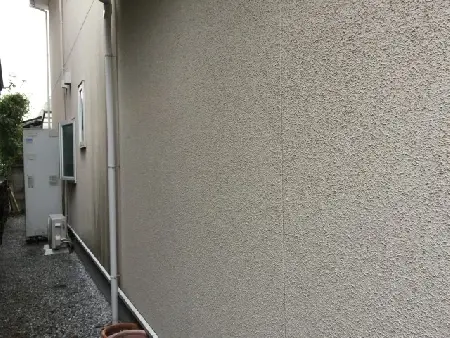 雨筋汚れと黒ずみ