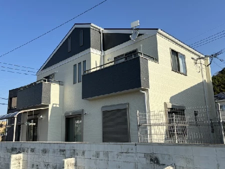 外壁の塗装完工部分