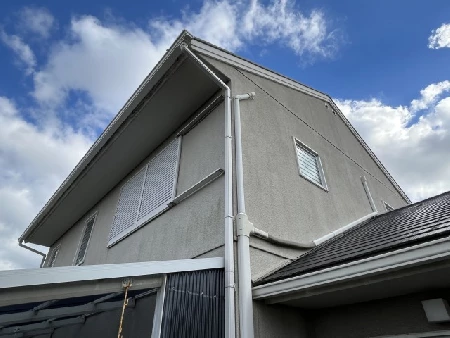 外壁のコケ・汚れの状態