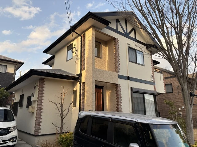 施工後 外壁・屋根ともにガイナで仕上げ