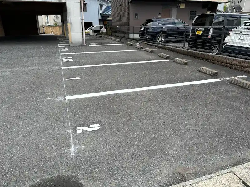 福岡県中間市の駐車場ライン工事施工後