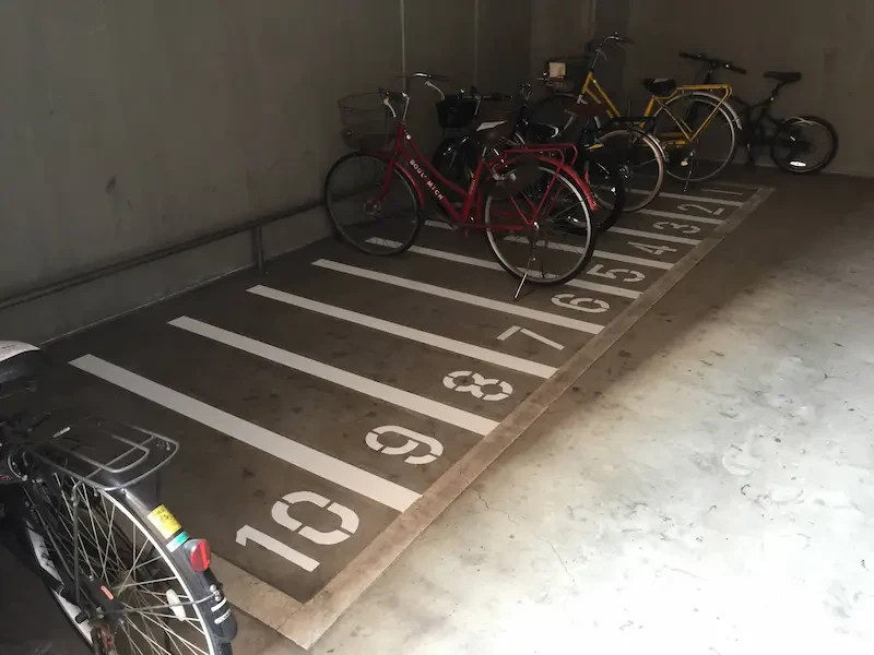 北九州市戸畑区の駐輪場ライン工事施工後