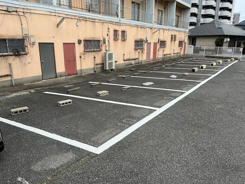 北九州市小倉北区のアパート駐車場ライン工事施工後