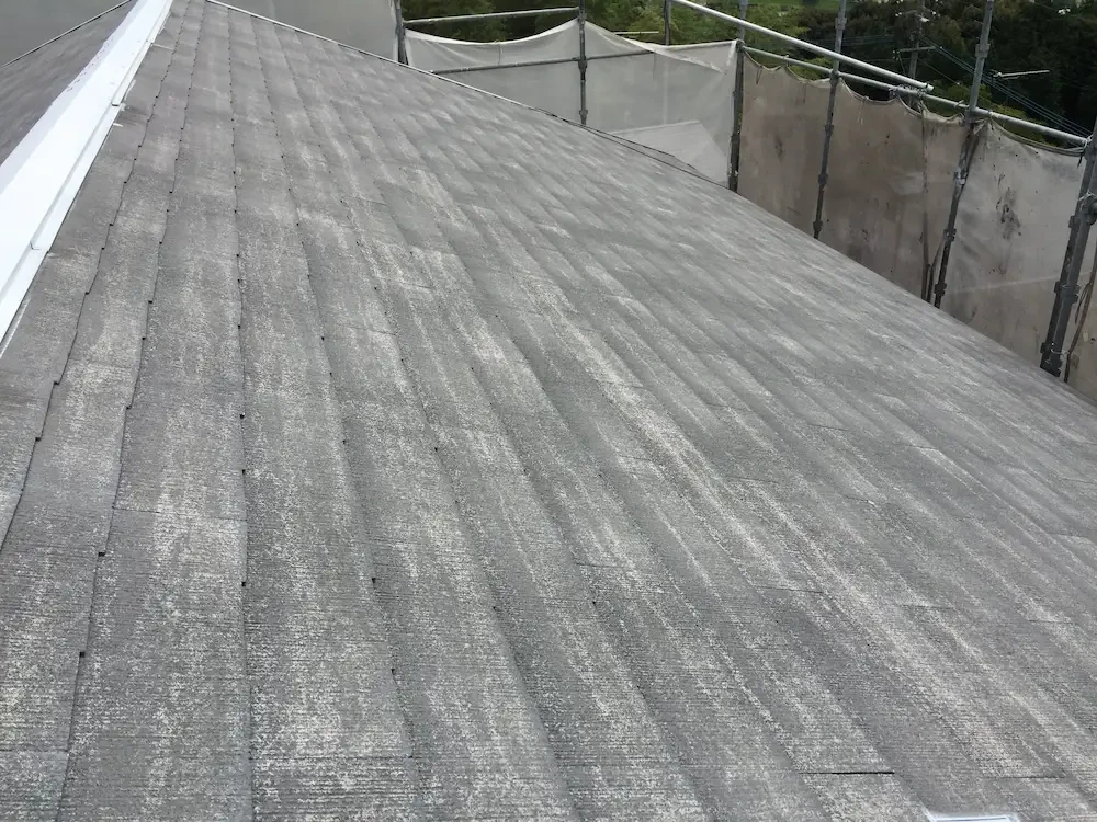 屋根の高圧洗浄洗浄作業